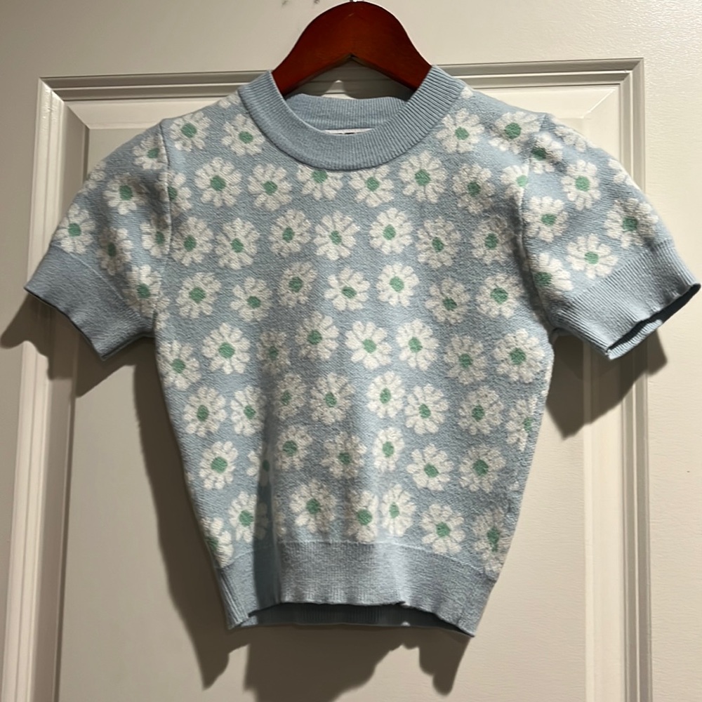 RSQ extra small short sleeve sweater Girls